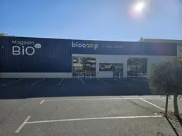 439-biocoop-mont-caume-six-fours-les-plages-magasin-bio-facade-devanture.webp